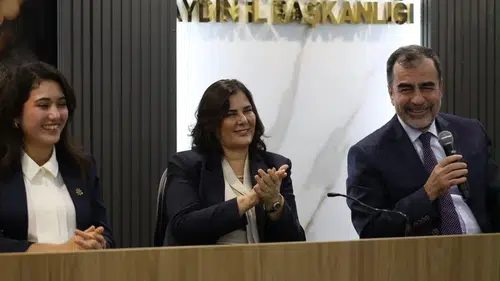 Aydın'da dev bütçeli ulaşım hamlesi: 17 ilçede asfalt seferberliği