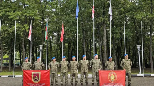 Türk komandoları Gürcistan'da zorlu dağcılık eğitimini başarıyla tamamladı