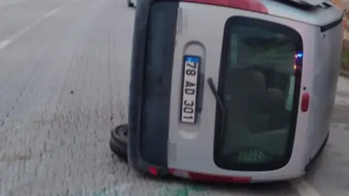 Eskipazar kara yolunda kontrolden çıkan otomobil takla attı
