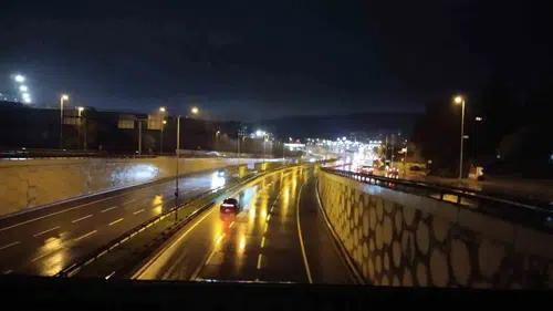 Şile Otoyolu'nda şiddetli yağış alarmı: Ümraniye yönü trafiğe kapatıldı
