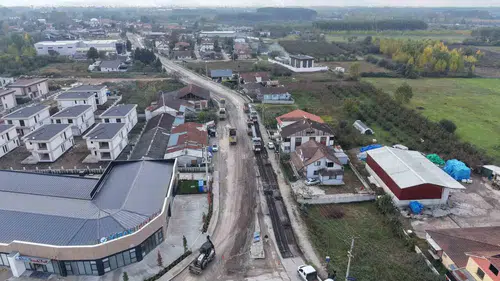 Düzce'de ulaşımı etkileyen asfalt mesaisi: Gazhane Caddesi'nde kritik güzergah kapandı