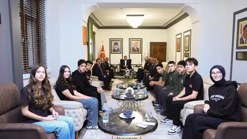 Erzincan Valisi Aydoğdu'dan Bizim Gök Kubbemiz Projesi'ne ev sahipliği