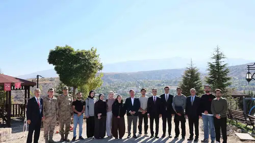 Erzincan'da eğitim gündemi Kemah'ta öğrencilerle şekilleniyor