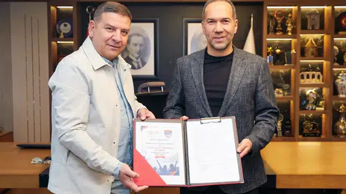 Niğde'de tribünlerde aile dönemi: Kadınlar ve çocuklar maçları ücretsiz izleyecek