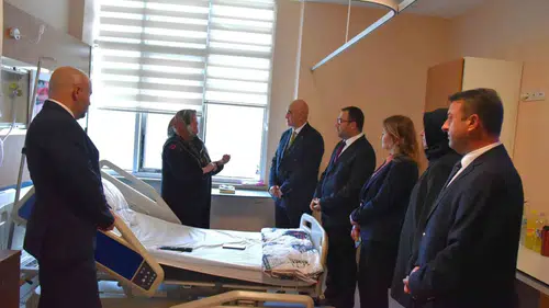 Dr. Hakan Görgülü’den Hasta Hakları Günü’nde hastane ziyareti