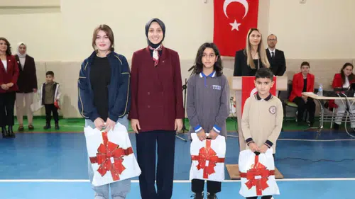 Tercan'da Cumhuriyet'in 103. yılı protokol ve vatandaşların katılımıyla kutlandı