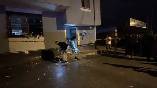 Adana'da gece yarısı dehşeti: Çocukların olduğu eve el yapımı patlayıcıyla saldırı