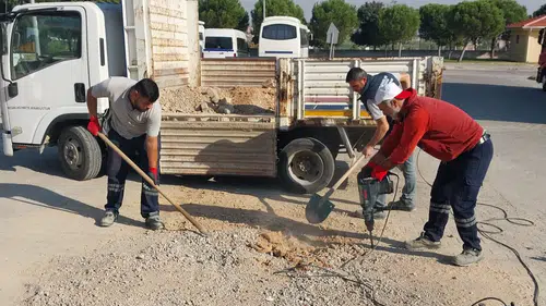 Şehzadeler'de 67 mahalle için saha seferberliği: Sorunlar yerinde çözülüyor