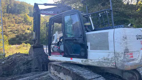 Kaynaşlı Tavak Köyü'nde yol güvenliğini artıracak altyapı hamlesi tamamlandı