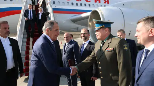 Tahran-Moskova hattında stratejik ortaklık: Lavrov ve Arakçi’den ortak mesaj