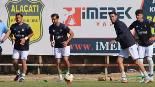 Alaçatıspor'dan gövde gösterisi: Sezon açılışında rakibine gol yağdırdı