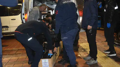 Ünye İskelesi'nde trajik son: Telefon ödünç alıp denize atlayan genç yaşamını yitirdi