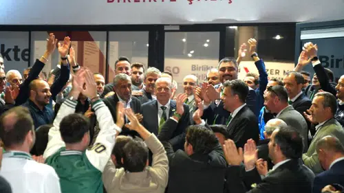 BTSO seçimlerinde değişim rüzgarı: Yeşil liste sandıktan zaferle çıktı