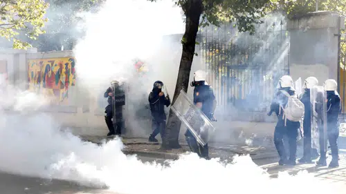 Arnavutluk'ta öğrenci protestoları tırmanıyor: Başbakan Rama'dan şiddete karşı net duruş