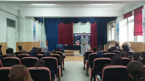 Kütahya Akşemsettin Kız Anadolu İmam Hatip Lisesi’nde aile değerleri üzerine özel oturum