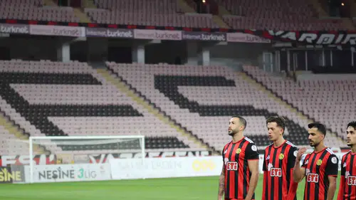 Eskişehirspor Etimesgutspor maçına taraftar desteğinden mahrum çıktı