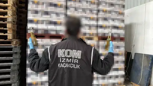 İzmir'de dev kaçak içki operasyonu: Tek seferde 3,8 milyon liralık vurgun önlendi