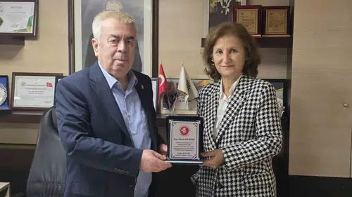 Bandırma'da kapaklar umuda dönüşüyor: 12 engelli aracı ihtiyaç sahiplerine ulaştı