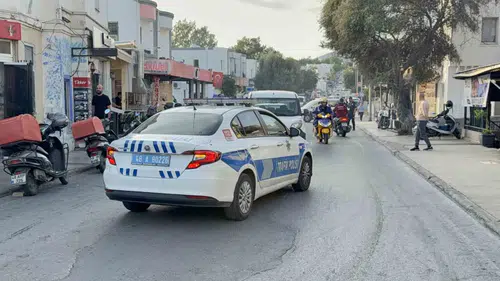 Bodrum Gümbet'te depo yangını: 15 dakikada küle döndü