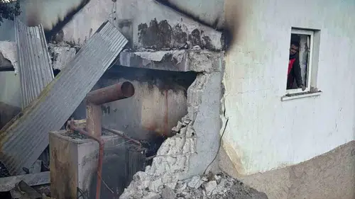Varto'da kalorifer kazanı faciası: 5 hayvan telef oldu, ev kullanılamaz hale geldi