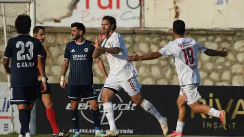 İnegölspor evinde Fethiyespor engelini iki golle aştı