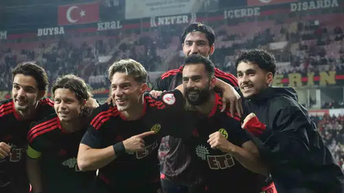 Eskişehirspor Ziraat Türkiye Kupası'nda 1922 Akşehirspor'u Farklı Geçti