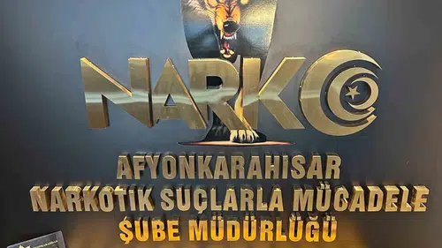 Afyonkarahisar'da sokak satıcılarına yönelik operasyonda uyuşturucu ele geçirildi
