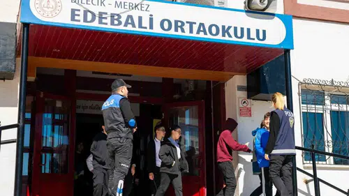 Bilecik'te okul çevrelerinde güvenlik çemberi: Emniyet ve Jandarma'dan ortak denetim