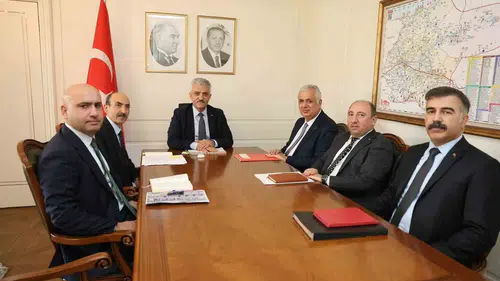 Düzce'nin Gelecek Vizyonu İçin Kritik Toplantı: Devam Eden Projeler Masada