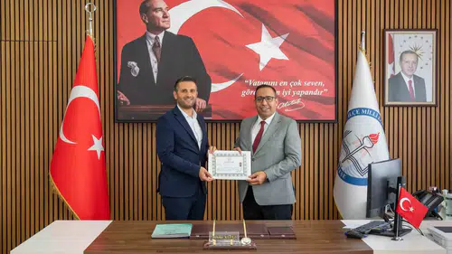 Menteşe'de eğitimde fark yaratan idarecilere başarı belgeleri verildi