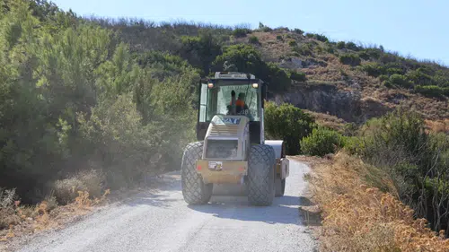 Bodrum'un yol ağında sathi kaplama mesaisi: 300 bin metrekareye yaklaşıldı