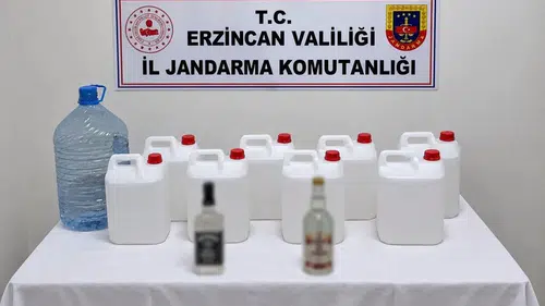 Erzincan'da kaçak içki imalathanesine jandarma baskını
