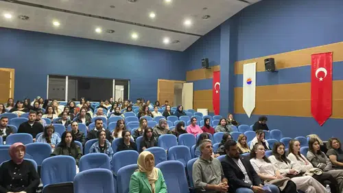 Sinop Üniversitesi'nde gençlere güvenli ilişki ve kişisel sınır eğitimi