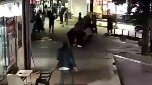 Okul kavgası caddeye taştı: İki anne ve çocukları arasında şiddetli arbede