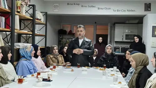 Bayburt İl Müftüsü Bektaş gençlerle hadislerin ışığında buluştu