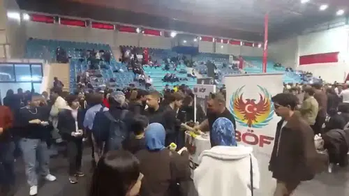 Eskişehir’de Polis Gençlerle Kampüslerde Bir Araya Geldi