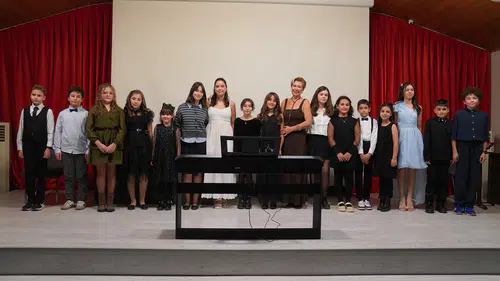 Tepebaşı’nın 16 Minik Piyanisti Sahneye Çıktı