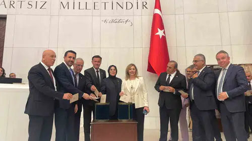 Nebi Hatipoğlu TBMM’de KVKK Üyelikleri İçin Oy Kullandı