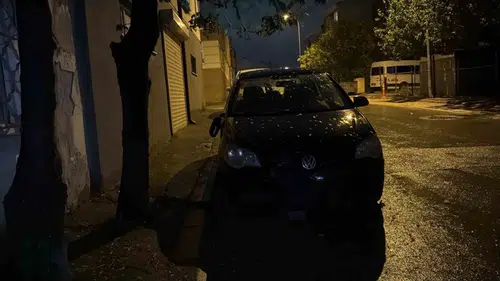 Eskişehir’de Park Halindeki İki Otomobilin Aynası Kırıldı