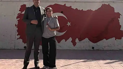 Eskişehirli Öğrenci Kick Boksta Türkiye Şampiyonu Oldu