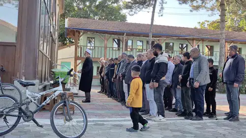 Yeğeninin Silahla Vurduğu Muhammed Aslanoğlu Defnedildi