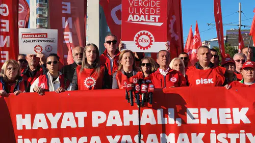 DİSK Başkanı Çerkezoğlu Eskişehir’den Haykırdı: “Geçinemiyoruz!”