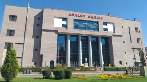 Eskişehir’de FETÖ’nün Finans Ağına Yönelik Operasyon: 9 Gözaltı