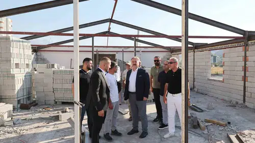Melikgazi'de eski spor tesisi yeniden hayat buluyor: 780 kişilik tribün ve 2 sentetik saha geliyor