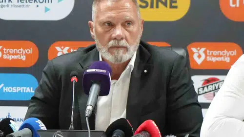 Samsunspor Teknik Direktörü Fink'ten Fenerbahçe Maçı Değerlendirmesi: Zaman ve Forvet Vurgusu
