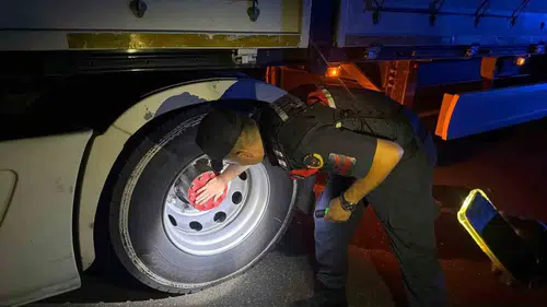 Şelale Rampaları'nda tır paniği: Yangın sanılan duman ekipleri alarma geçirdi