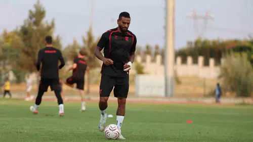 Sivasspor'da Batman Petrolspor mesaisi tamamlandı: İsmet Taşdemir'den son taktik provası