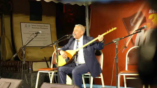 Bayburt'ta Zafer Bayramı coşkusu aşıklık geleneğiyle taçlandı
