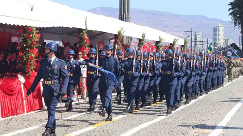 İzmir'de 30 Ağustos coşkusu: Bayraklarla dolu bir kutlama