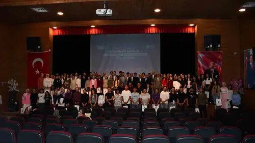 Vezirköprü'de üniversite yolcusu gençlere görkemli uğurlama töreni